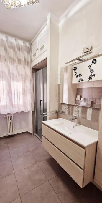 Appartamento Nel Cuore Di Aosta Ngoại thất bức ảnh